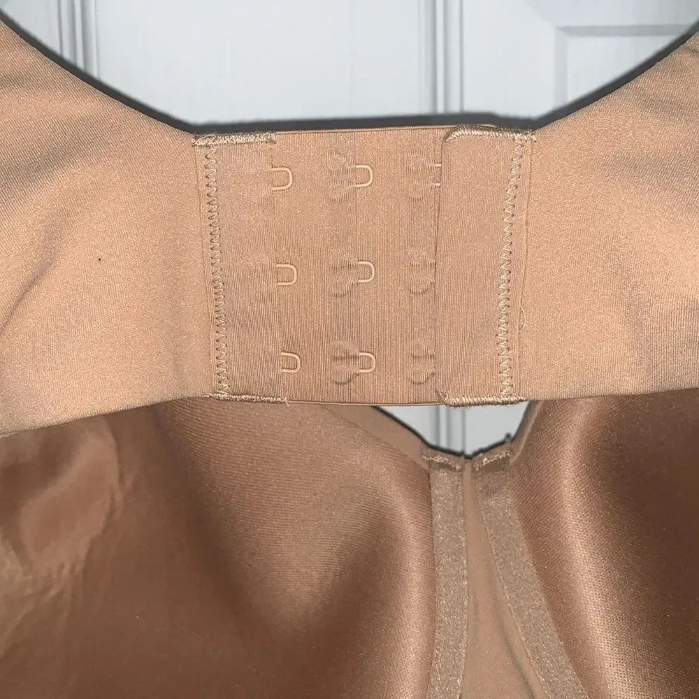 Skims Fits Everybody Underwire Tan Clay Demi T-shirt Bra Size 44H - Picture 4 of 7